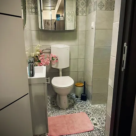 Guszti 2 Apartment Pecs